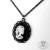 Maleńki medalion kamea szkielet kobiety czarno-biały